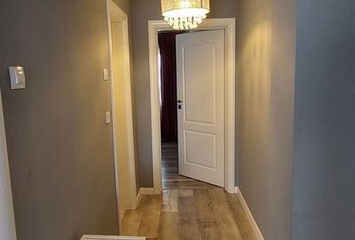Apartament cu 4 camere decomandat în Poarta 6 - 7