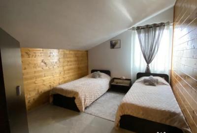 Apartament cu 4 camere decomandat în Central - 4