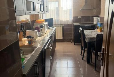 Apartament cu 3 camere decomandat în Exercițiu - 4