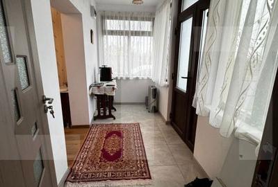 Casă cu 2 camere cu Teren 2930 Mp în Cotu - 3