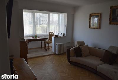 Apartament cu 3 camere în Nufărul - 2