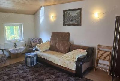 Casă cu 5 camere cu Teren 1159 Mp în Ceangăi - 14