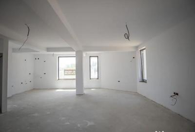 Casă cu 4 camere cu Canalizare în Palazu Mare - 2