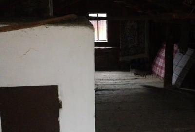 Casa din bârne de lemn, 3 camere, Stațiunea Cacica, SU 117mp,882 mp teren - 14