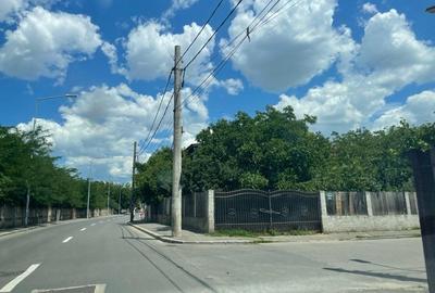 Aparatorii Patriei - Metrou - Metalurgiei Parc - 5