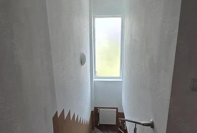 Casă cu Teren 150 Mp în Central