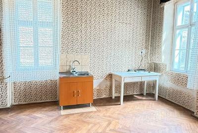 Casă cu 3 camere cu Canalizare în Ultracentral - 12