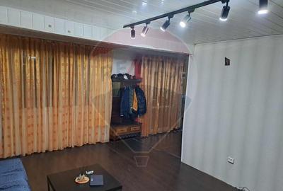 Casa / Vila cu 5 camere de vanzare Casa / Vila cu 5 camere de vanzare - 6