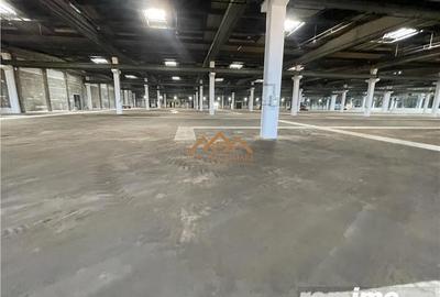 Spațiu comercial, de 3,000 mp, în Central - 4