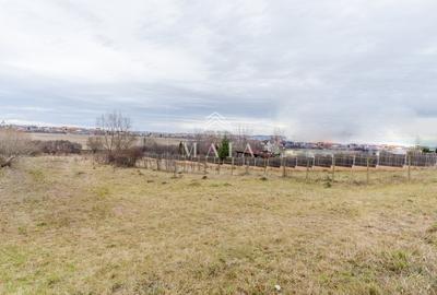 Teren Construcții intravilan de 1300 mp, în Ștrand