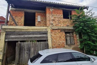 Casă cu 4 camere cu Teren 284 Mp în Iorga - 8