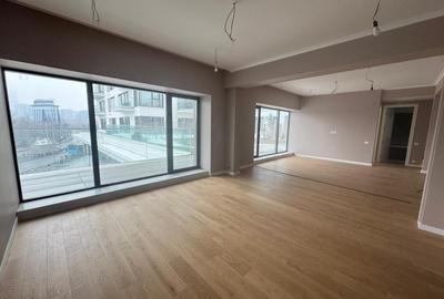 Apartament cu 4 camere semidecomandat, mobilat în Barbu Văcărescu