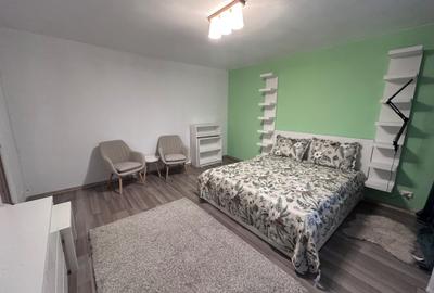 Garsonieră decomandată, mobilată în Unirii