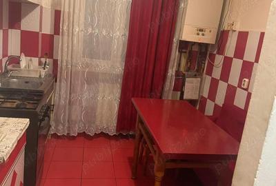 Apartament cu 3 camere semidecomandat în Central - 3