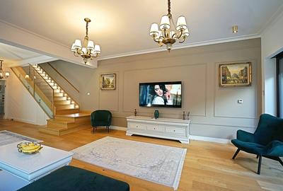 LUX Urban in Dristor-Park Lake-IOR Vila Exclusivista - 1