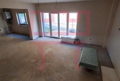 Casă individuală cu 4 camere cu Canalizare în Dâmbul Rotund - 15