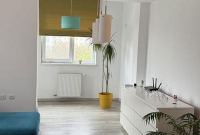Apartament cu 2 camere semidecomandat în Rahova