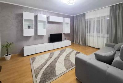 Apartament cu 2 camere decomandat, mobilat în Casa de Cultură