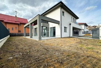 Casă individuală cu 5 camere cu Canalizare în Chinteni - 2