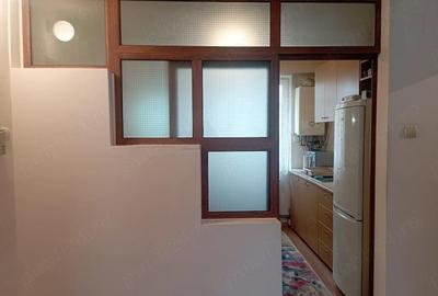 Apartament cu 4 camere decomandat în Central - 2