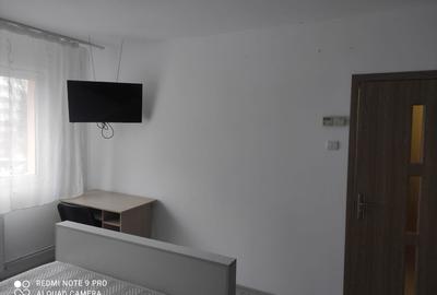 Garsoniera decomandata, bloc apartamente in zona Astra - 2