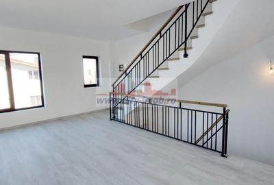 Casă individuală cu 4 camere decomandat cu Canalizare în Ostratu - 2