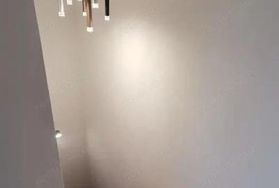 Casă cu 4 camere cu Teren 100 Mp în Semicentral - 8