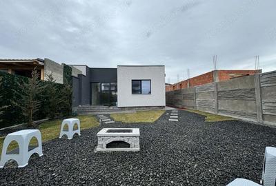 Duplex pe Parter. 3 camere. Curte amenajata. Disponibil Imediat. - 2