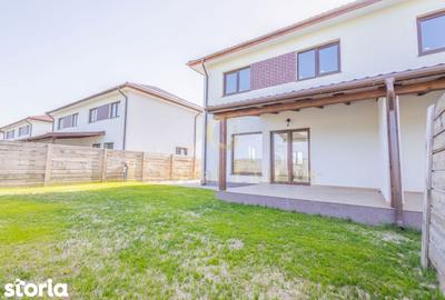 Casă cu 4 camere cu Canalizare în Tărlungeni - 11