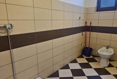 Str Lunga apartament pretabil birou/cabinet , parter stradal - 10