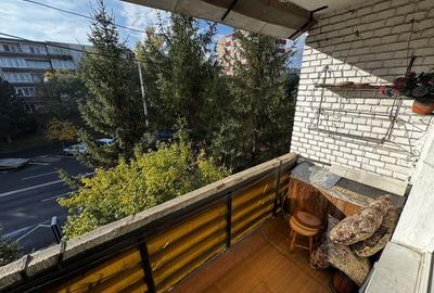 Apartament 2 camere decomandat - Bulevardul Pandurilor, etaj 2/4, 52 m - 4