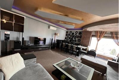 Apartament cu 3 camere decomandat, mobilat în Vlahuță