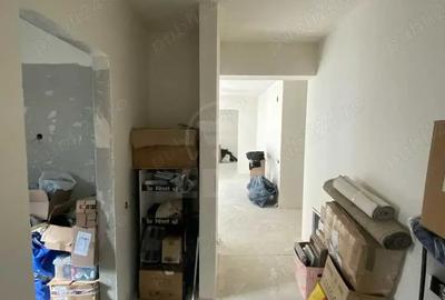 Apartament cu 3 camere semidecomandat în Florești - 3