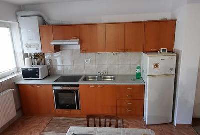 Apartament 3 camere, str. Tilisca - 17