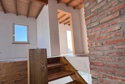 Casă cu 4 camere cu Canalizare în Central - 11