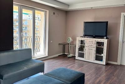 De vanzare Apartament 3 Camere Cosmopolis