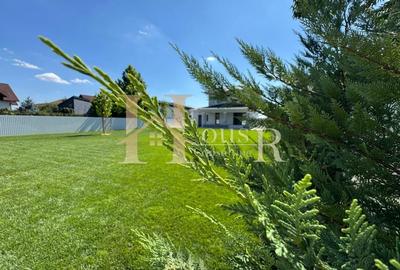 1.000 mp Teren.Vila Deosebita.COMISION 0% - 13