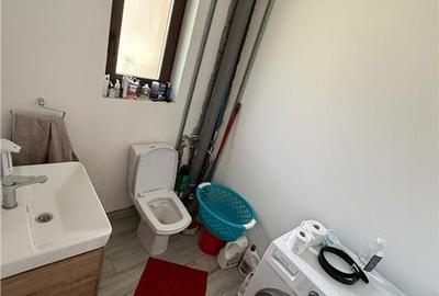 Casă cu 5 camere cu Teren 378 Mp în Dezmir - 9