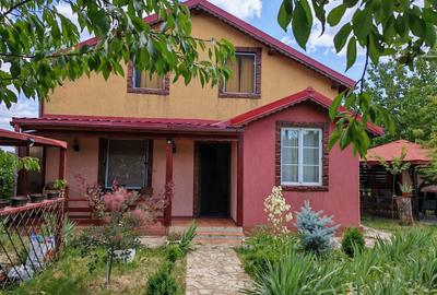 Casa din lemn/Vila la tara/Hotarele Giurgiu/livada/2150mp