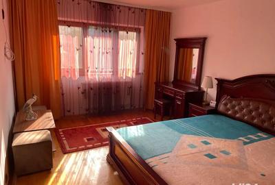 Inchiriez apartament 2 camere, decomandat, etaj 2, calduros, complet mobilat si utilat Inchiriez apartament 2 camere, decomandat, etaj 2, calduros, complet mobilat si utilat - 4