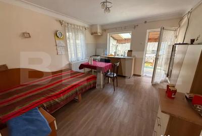 Casă cu 3 camere cu Teren 2800 Mp în Păulești - 2