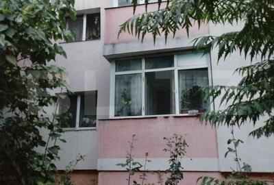 Apartament cu 2 camere decomandat, mobilat în Crângași