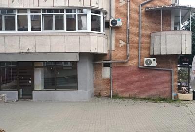 Spațiu comercial, de 40 mp, în 1 Mai - 4