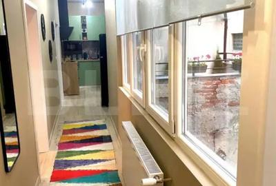 Apartament cu 3 camere semidecomandat, mobilat în Central - 12