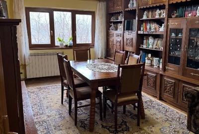 Vand apartament 2 camere , etaj 2 - 6