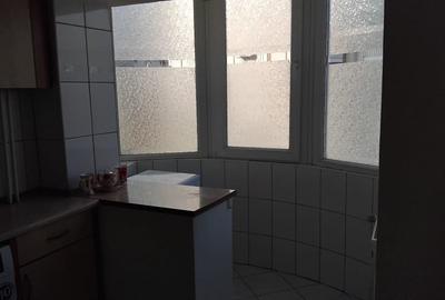 Garsonieră decomandată, mobilată în Decebal - 10