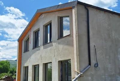 Casa noua zona linistita - 3