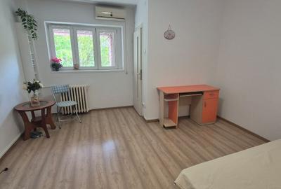 Garsonieră semidecomandată, mobilată în Dristor - 9