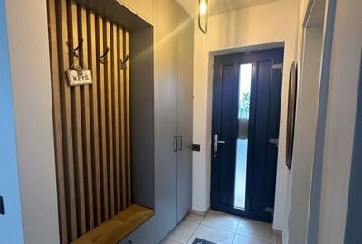 Casă cu 4 camere cu Teren 300 Mp în Primăverii