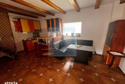 Casă cu 3 camere decomandat cu Teren 300 Mp în Centrul Civic - 3